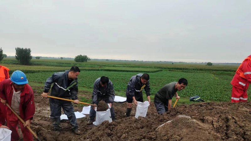 防汛一线显担当丨风雨砺初心 防汛急先锋